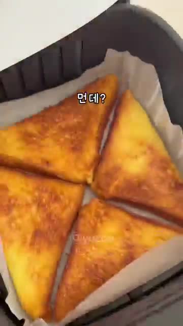 intro-겉바속촉 토스트의 매력